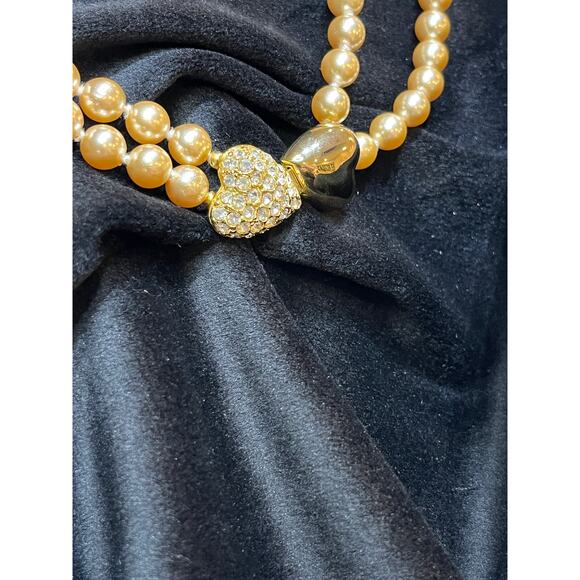 Vintage Joan Rivers Faux Pearl Necklace Double Hearts - Gold & Rhinestone clasp - Picture 4 of 8